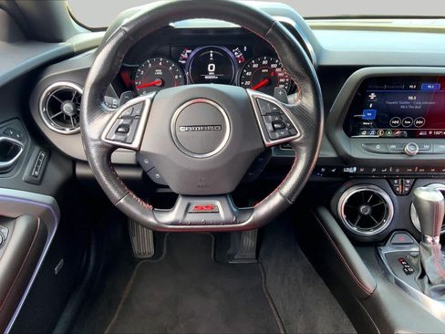 Used 2019 Chevrolet Camaro SS RWD image 6