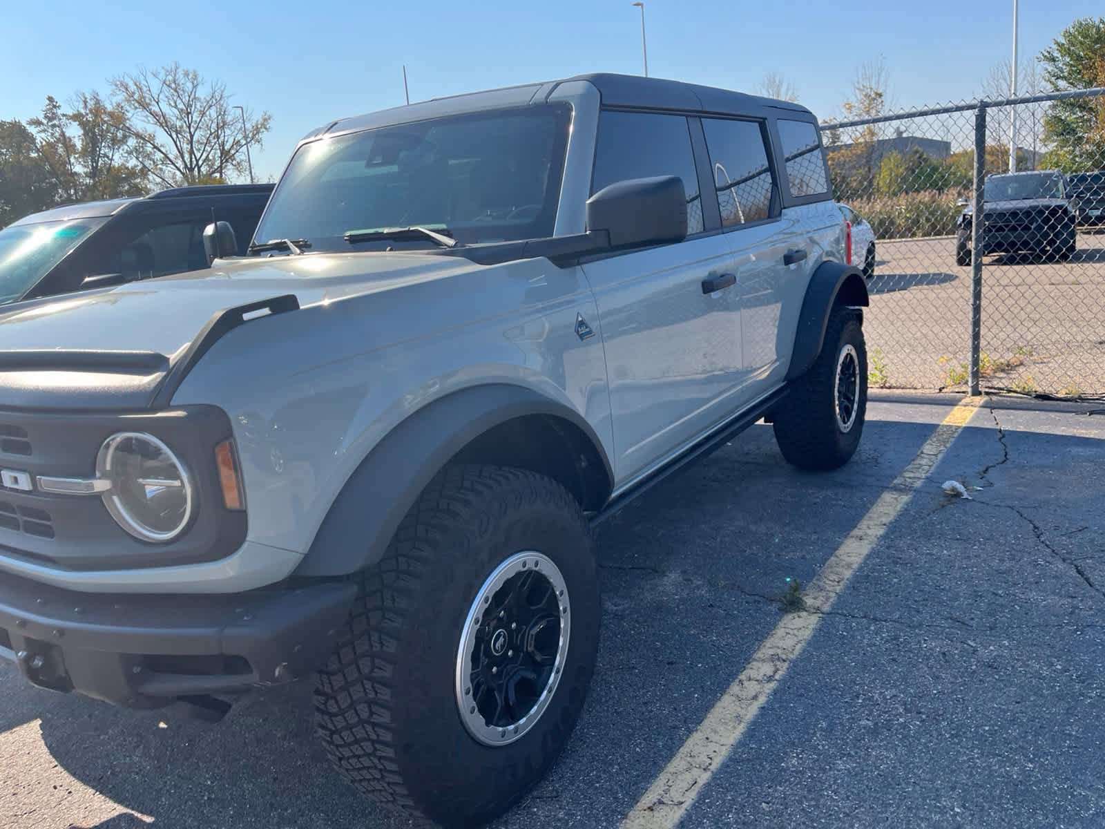 Used 2022 Ford Bronco Black Diamond w/ Sasquatch Package AWD/4WD image 5