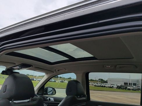 Used 2020 BMW X7 xDrive40i w/ Parking Assistance Package AWD/4WD image 22
