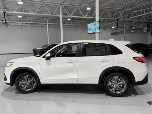 New 2026 Honda HR-V LX image 17