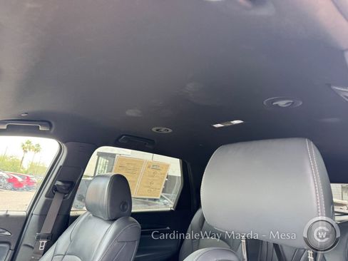 Used 2024 Buick Enclave Premium AWD/4WD image 27