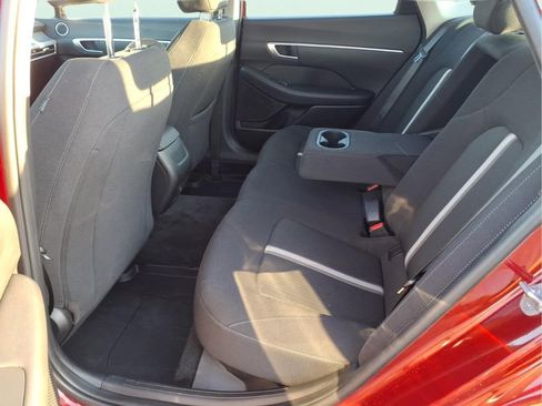 Used 2024 Hyundai Sonata SEL AWD/4WD image 16