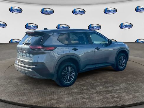 Used 2023 Nissan Rogue S AWD/4WD image 5