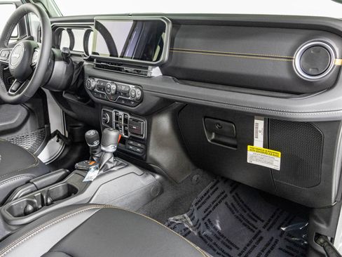 New 2026 Jeep Gladiator Sport AWD/4WD image 39