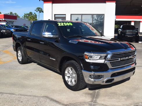 Used 2019 RAM 1500 Laramie RWD image 2