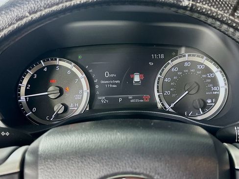 Used 2024 Toyota Highlander XSE FWD image 25
