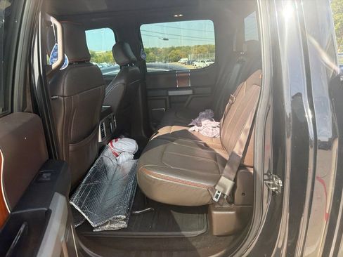 Used 2016 Ford F150 King Ranch w/ Equipment Group 601A Luxury AWD/4WD image 7
