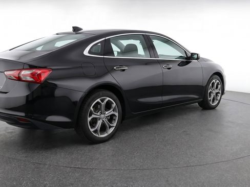 Used 2024 Chevrolet Malibu LT FWD image 9