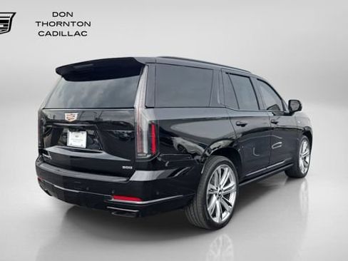 Used 2025 Cadillac Escalade Sport w/ Touring Package AWD/4WD image 5
