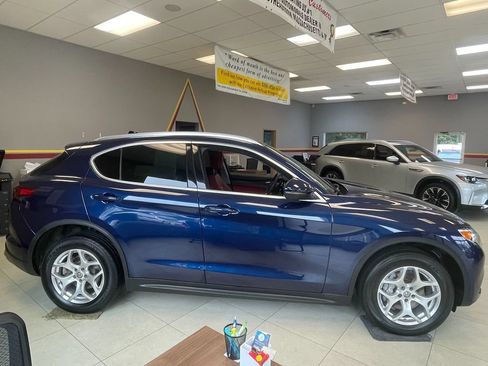 Used 2020 Alfa Romeo Stelvio AWD w/ Cold Weather Package image 4
