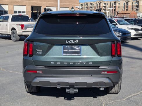 Certified 2022 Kia Sorento X-Line EX image 4