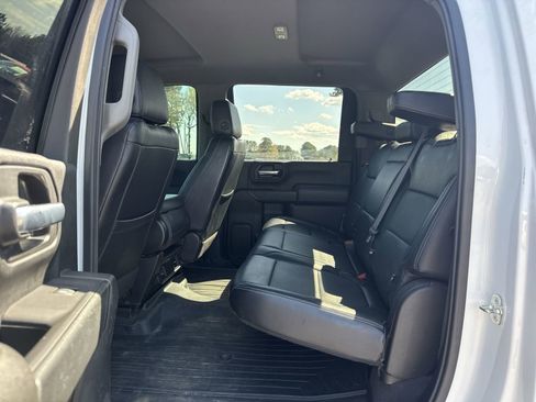 Used 2021 Chevrolet Silverado 2500 Custom w/ Custom Value Package image 30