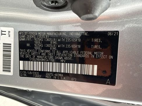 Used 2021 Toyota Highlander XLE AWD/4WD image 41
