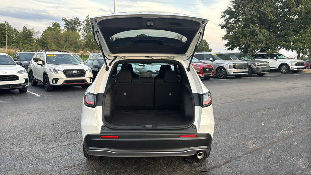 Certified 2025 Honda HR-V Sport image 9