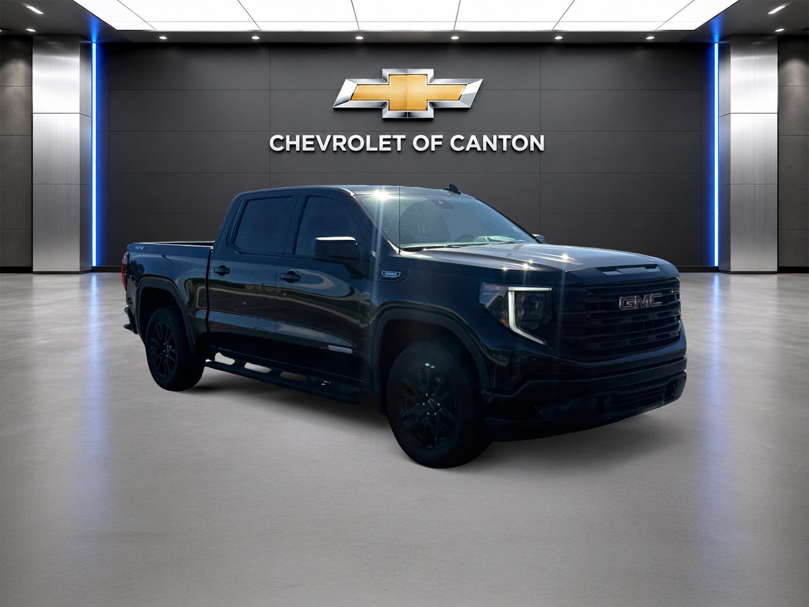 Used 2025 GMC Sierra 1500 Elevation AWD/4WD image 3