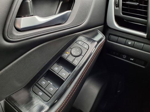 New 2026 Nissan Rogue SV AWD/4WD image 22