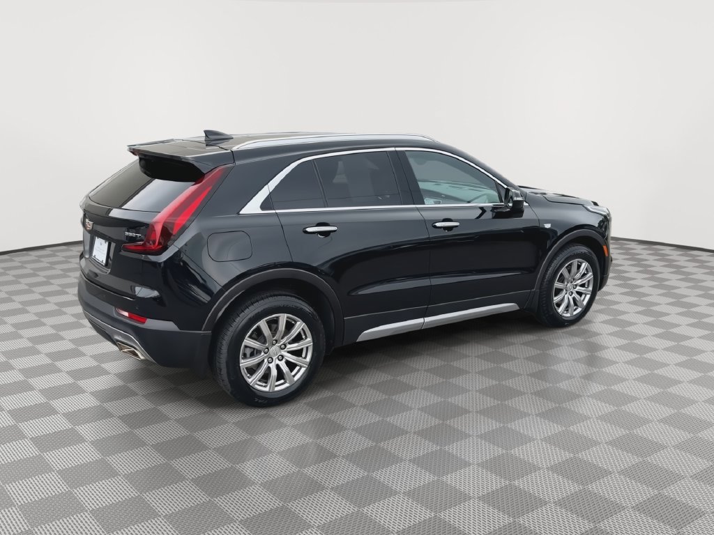 Used 2023 Cadillac XT4 Premium Luxury w/ Cold Weather Package AWD/4WD image 9