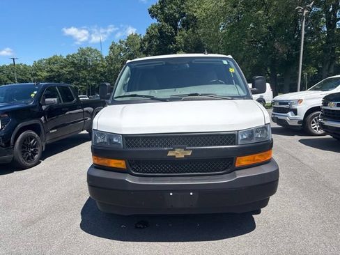 Used 2025 Chevrolet Express 2500 Extended w/ Driver Convenience Package RWD image 3