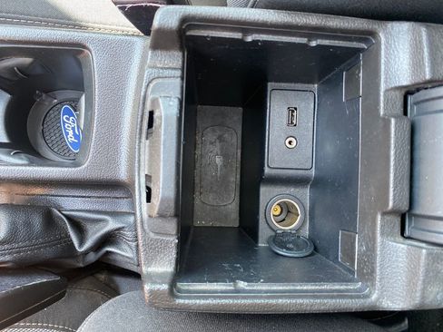 Used 2016 Ford Focus ST image 25