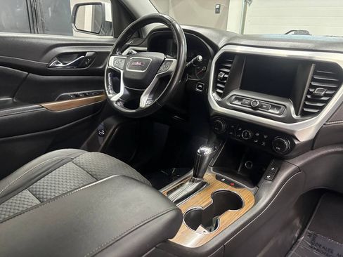 Used 2019 GMC Acadia SLE FWD image 33