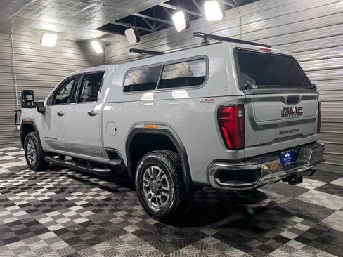 Used 2024 GMC Sierra 2500 SLT w/ X31 Off-Road Package image 7