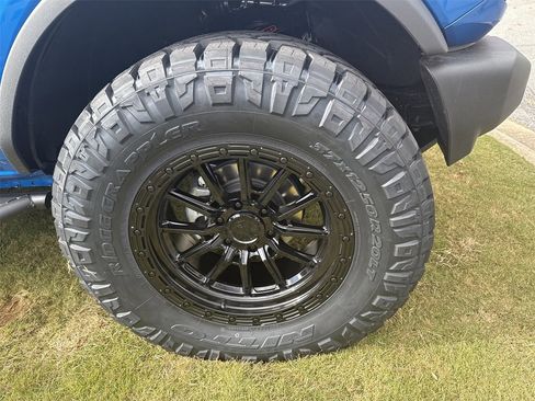 New 2025 Ford Bronco 4-Door w/ Sasquatch Package image 13