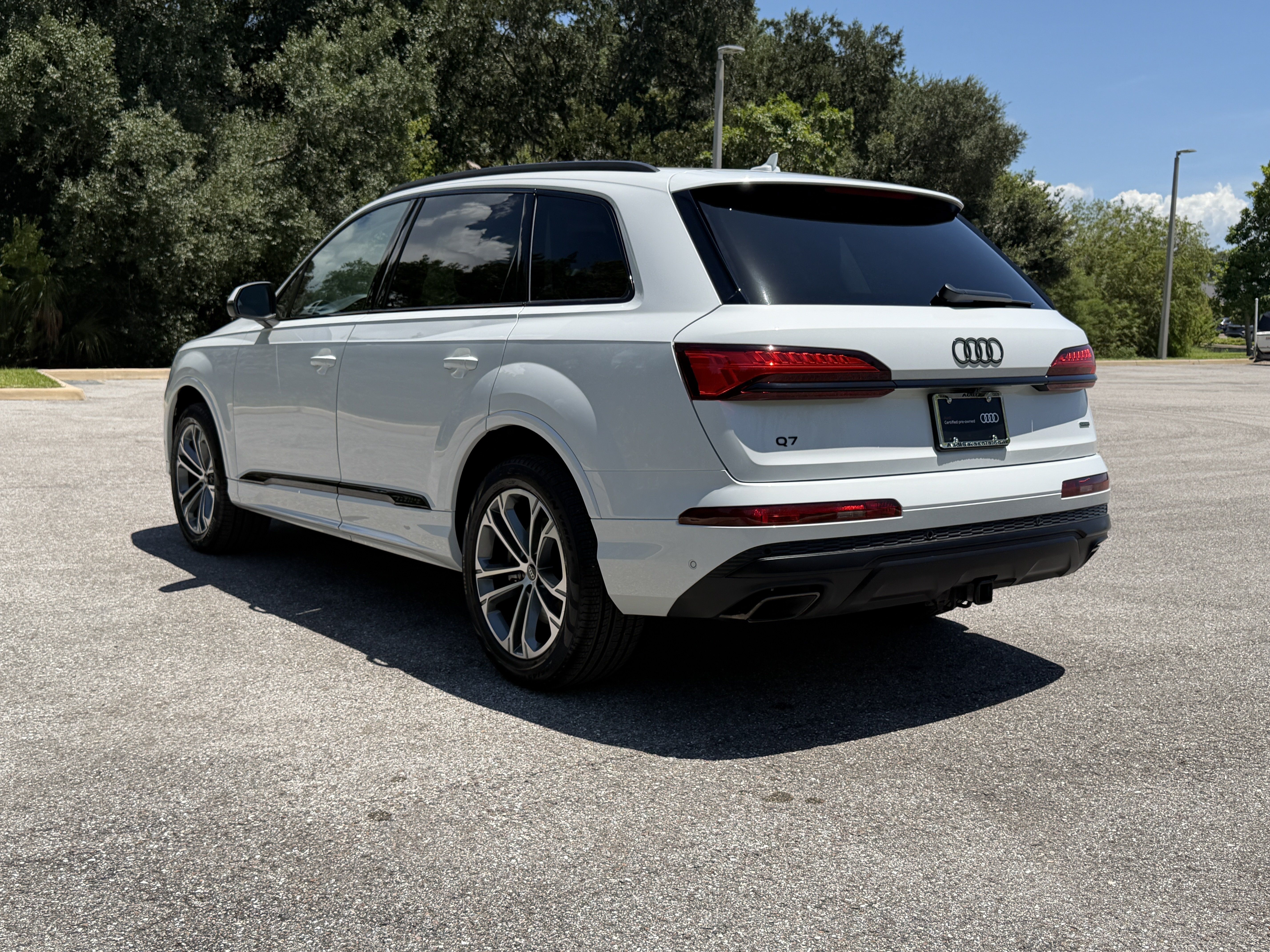 Certified 2026 Audi Q7 3.0T Premium w/ Convenience Plus Package AWD/4WD image 5