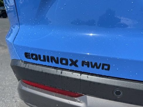 New 2026 Chevrolet Equinox ACTIV w/ Convenience Package III AWD/4WD image 11