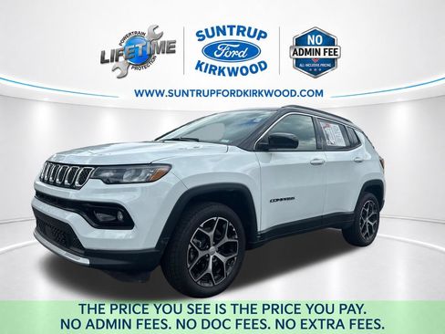 Used 2025 Jeep Compass Limited AWD/4WD image 1