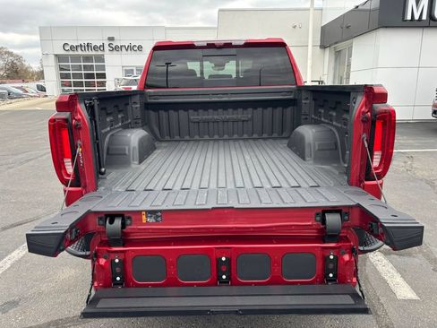 Used 2024 GMC Sierra 1500 Denali w/ Denali Reserve Package AWD/4WD image 33