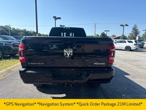 Used 2024 RAM 3500 Limited AWD/4WD image 11