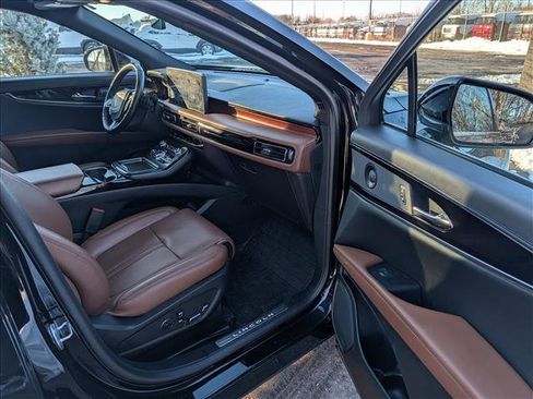 Certified 2023 Lincoln Nautilus Reserve w/ Equipment Group 201A image 13