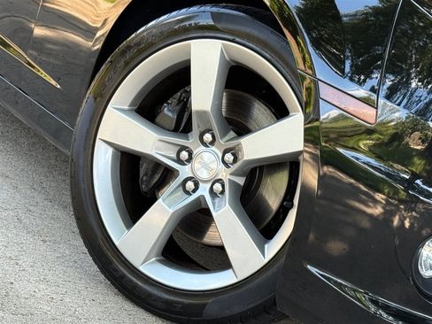 Used 2011 Chevrolet Camaro SS RWD image 29