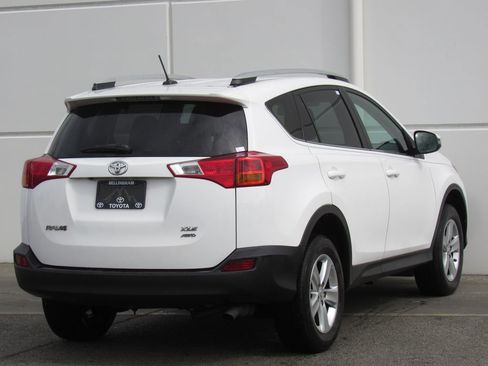 Used 2013 Toyota RAV4 XLE image 6
