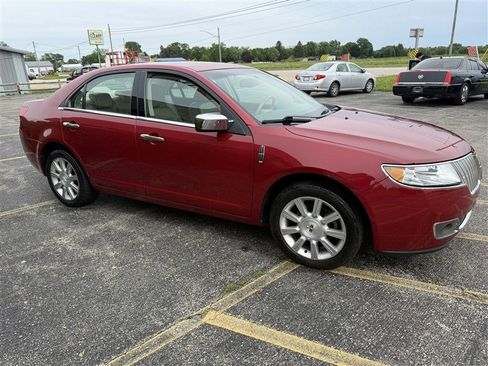 Used 2010 Lincoln MKZ FWD image 3