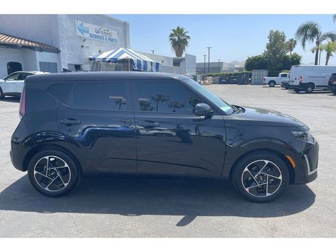 Used 2023 Kia Soul EX FWD image 7
