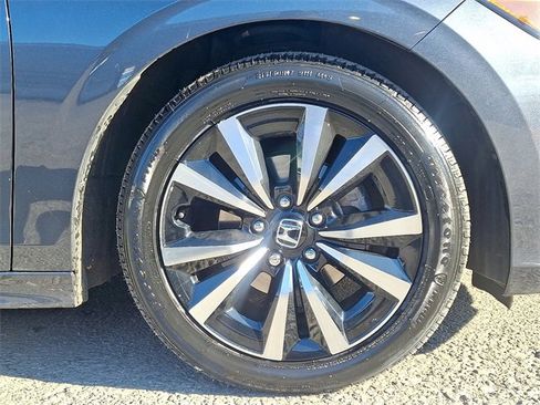 Certified 2023 Honda Civic EX image 8