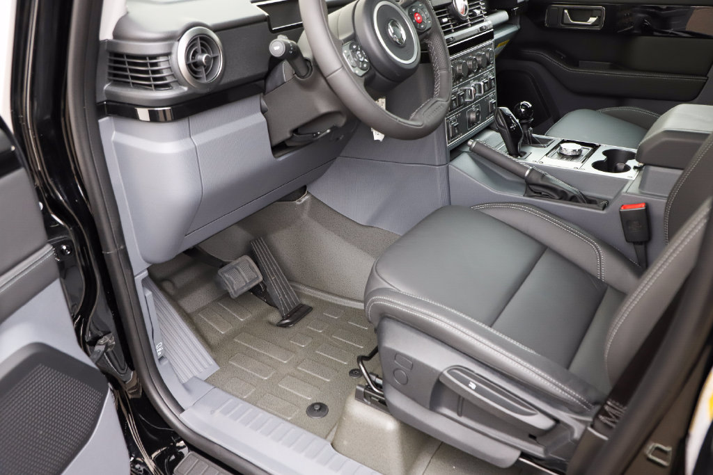 Used 2025 INEOS Grenadier Station Wagon AWD/4WD image 59