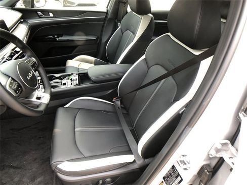 New 2025 Kia K5 GT-Line image 11