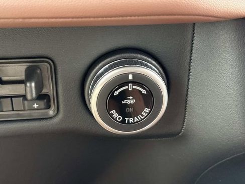 New 2026 Lincoln Navigator Reserve image 30