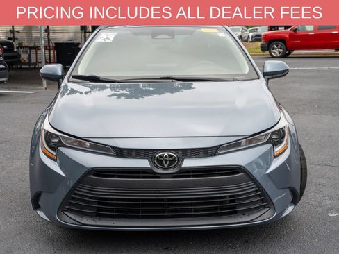 Used 2023 Toyota Corolla LE FWD image 2