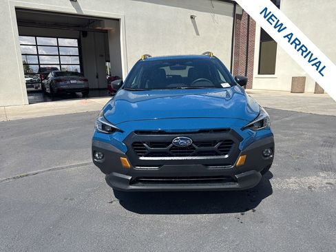 Used 2024 Subaru Crosstrek 2.5i Wilderness AWD/4WD image 2