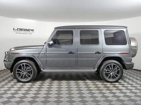 Used 2025 Mercedes-Benz G 550 image 2