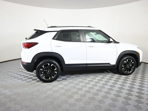 Used 2021 Chevrolet TrailBlazer LT w/ Convenience Package AWD/4WD image 7