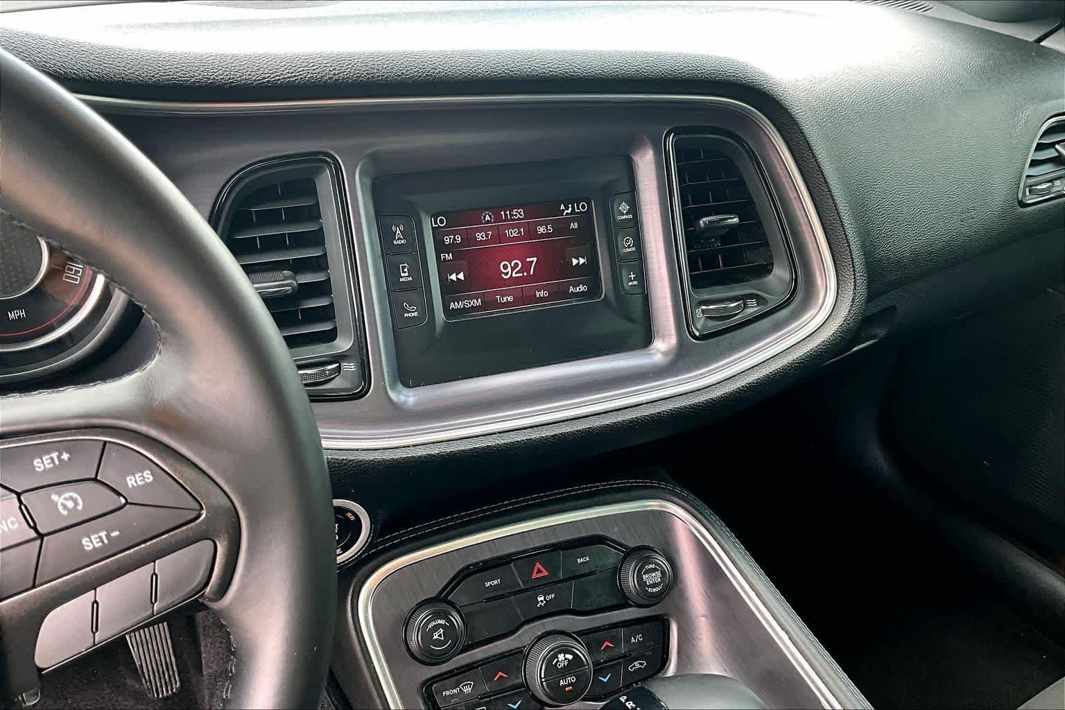 Used 2016 Dodge Challenger R/T RWD image 7