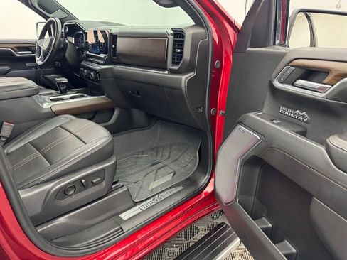 Used 2024 Chevrolet Silverado 1500 High Country AWD/4WD image 36