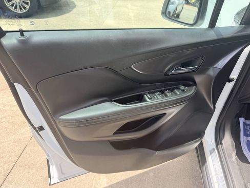 Used 2019 Buick Encore Preferred FWD image 11
