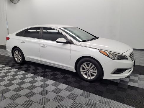 Used 2017 Hyundai Sonata SE FWD image 11