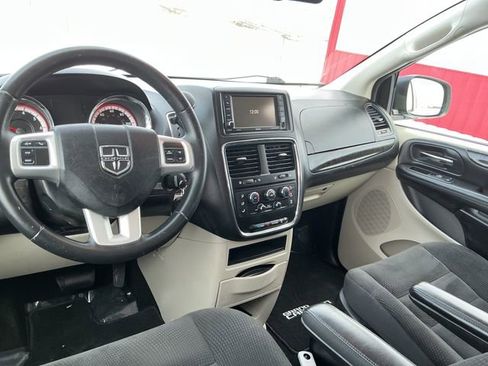 Used 2017 Dodge Grand Caravan SE w/ Power Window Group image 28