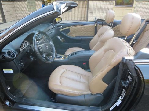 Used 2008 Mercedes-Benz CLK 550 Cabriolet image 14